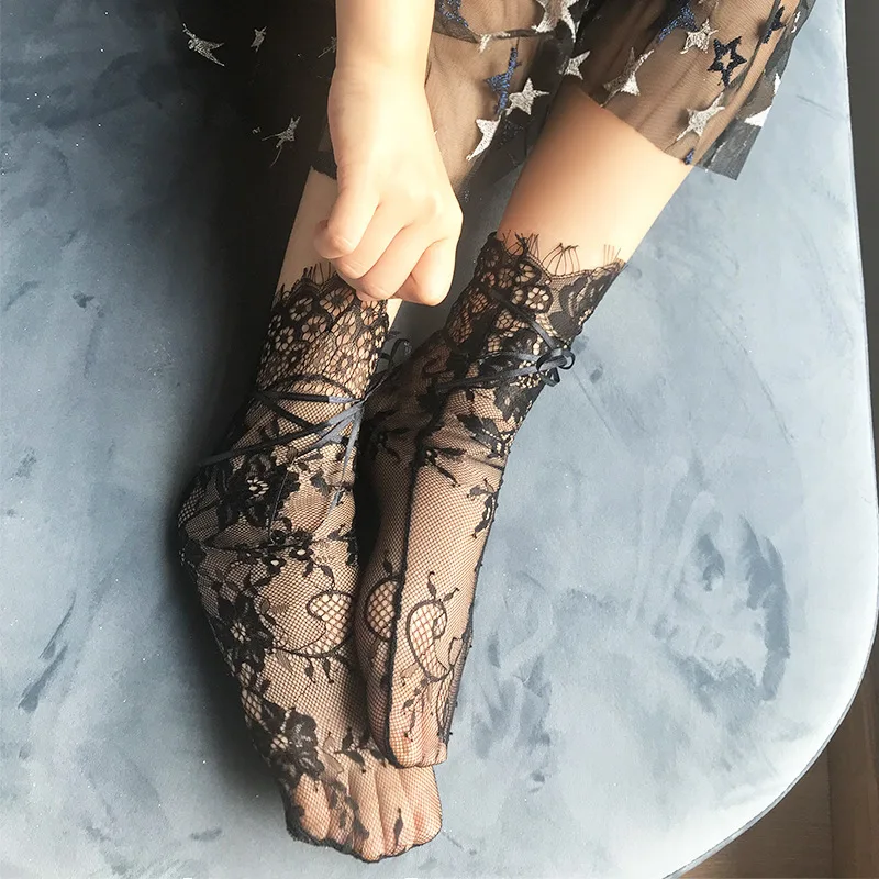 1pair Sexy Lace Socks Transparent Thin Summer 2018 Breathable Ladies Women's Socks Short Ankle Nylon Fishnet Socks Mesh Sokken
1pair Sexy Lace Socks Transparent Thin Summer 2018 Breathable Ladies Women's Socks Short Ankle Nylon Fishnet Socks Mesh Sokken