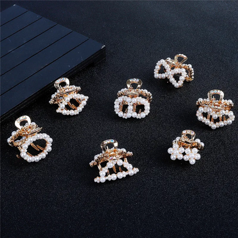 High Quality 1PCS Pearl Hairpin Korean Small Cute Crystal Hairpin Mini Girl Ladies Bangs Alloy Head Jewelry Hairpin Clip
High Quality 1PCS Pearl Hairpin Korean Small Cute Crystal Hairpin Mini Girl Ladies Bangs Alloy Head Jewelry Hairpin Clip