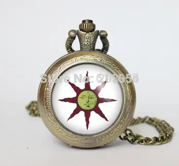 New Dark Souls Solaire of Astora Sun symbol Yaranaika pocket watches 12pcs mens Handmade locket necklace steampunk vintage style
New Dark Souls Solaire of Astora Sun symbol Yaranaika pocket watches 12pcs mens Handmade locket necklace steampunk vintage style