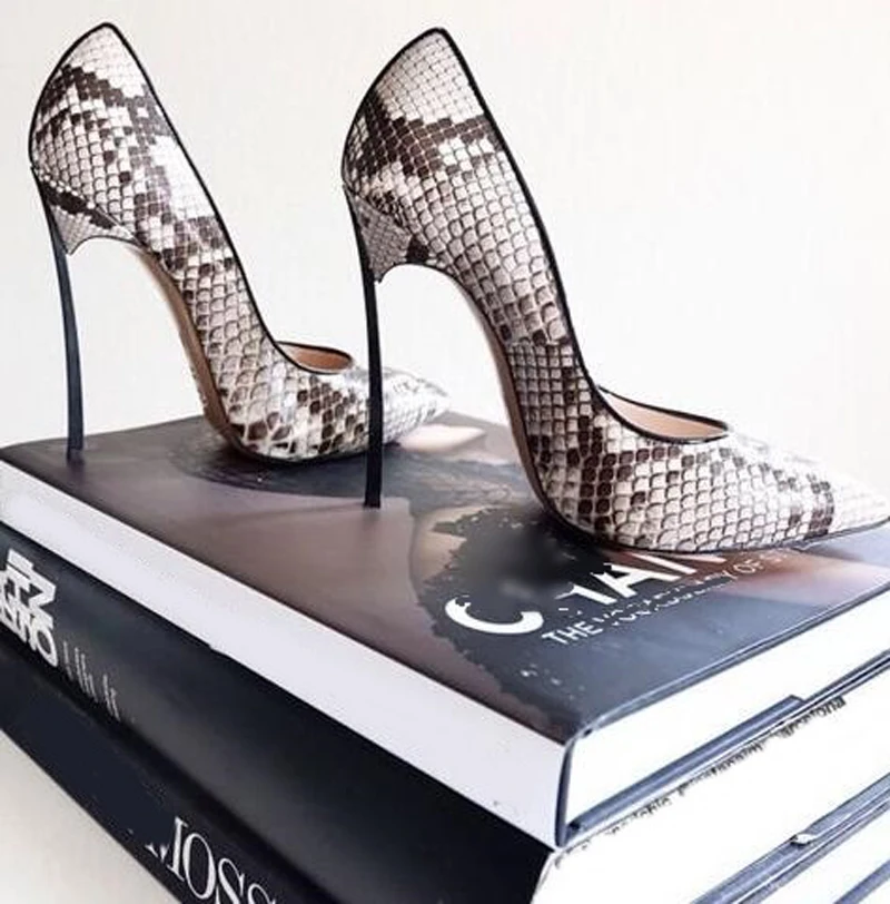 Hot-Selling-New-Snake-Print-Leather-Pointed-Toe-Blade-Heel-Pumps-Sexy-Python-Metal-Heel-Women