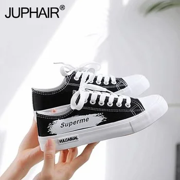 Boy Low tie Color hand-painted canvas shoes female students new white shoe female Korean version of the wild graffiti tide shoes
Boy Low tie Color hand-painted canvas shoes female students new white shoe female Korean version of the wild graffiti tide shoes