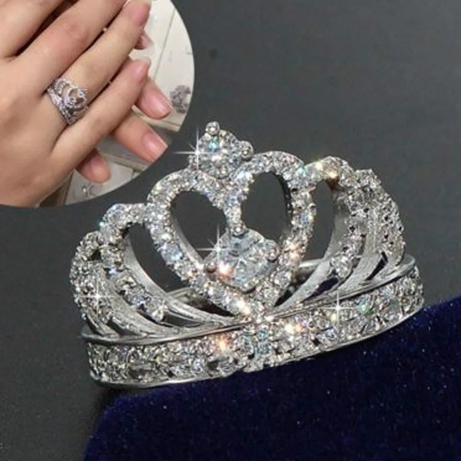 Romantic Jewelry Fashion Luxury Silver Zirconia Crown Ring Women's Wedding Party Zircon Crystal Ring 2019
Romantic Jewelry Fashion Luxury Silver Zirconia Crown Ring Women's Wedding Party Zircon Crystal Ring 2019