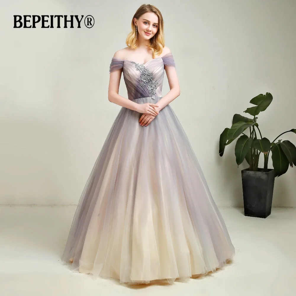 New Arrival Gray Gradient Tulle Long Evening Dress With Lace Vestidos De Festa 2019 Floor Length Vintage Prom Gowns 2019
New Arrival Gray Gradient Tulle Long Evening Dress With Lace Vestidos De Festa 2019 Floor Length Vintage Prom Gowns 2019