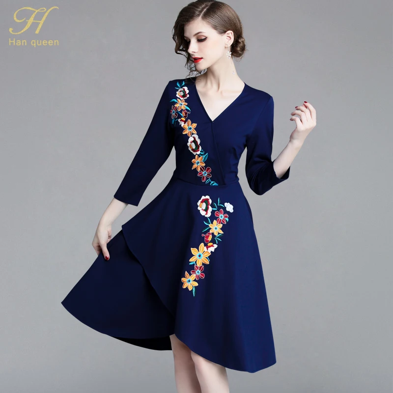 H Han Queen 2019 Spring Women Blue Floral Embroidery Dress V-neck OL Vestidos Work Casual Slim Vintage Office Party Dresses
H Han Queen 2019 Spring Women Blue Floral Embroidery Dress V-neck OL Vestidos Work Casual Slim Vintage Office Party Dresses