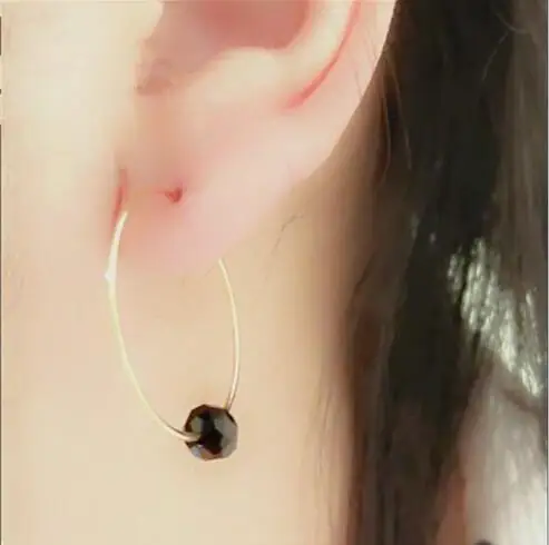 e 1288 Shiny crystal earrings Korean version of the sleek minimalist big circle star temperament earrings female simple versatil
e 1288 Shiny crystal earrings Korean version of the sleek minimalist big circle star temperament earrings female simple versatil