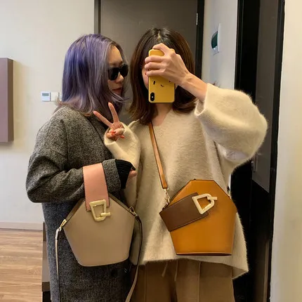 2019 autumn and winter new bucket bag niche design package personality geometry handbags fashion trend pu handbag
2019 autumn and winter new bucket bag niche design package personality geometry handbags fashion trend pu handbag