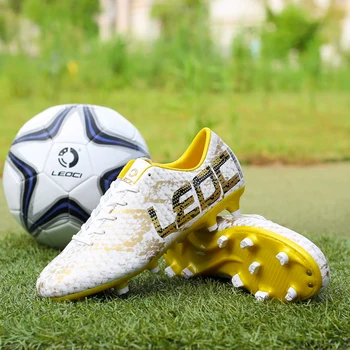 Official professional Men's Super fly Elite Cr7 TF Soccer Shoes low- Adult Boys Professional Messi Football Boots Size 33-45
Official professional Men's Super fly Elite Cr7 TF Soccer Shoes low- Adult Boys Professional Messi Football Boots Size 33-45
