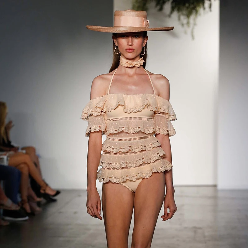 New Lace one-piece swimsuit Sexy woman swimwear Bandeau Swimsuit Monokini Swimming Suit elegant Summer Swimwear Women 2019
New Lace one-piece swimsuit Sexy woman swimwear Bandeau Swimsuit Monokini Swimming Suit elegant Summer Swimwear Women 2019