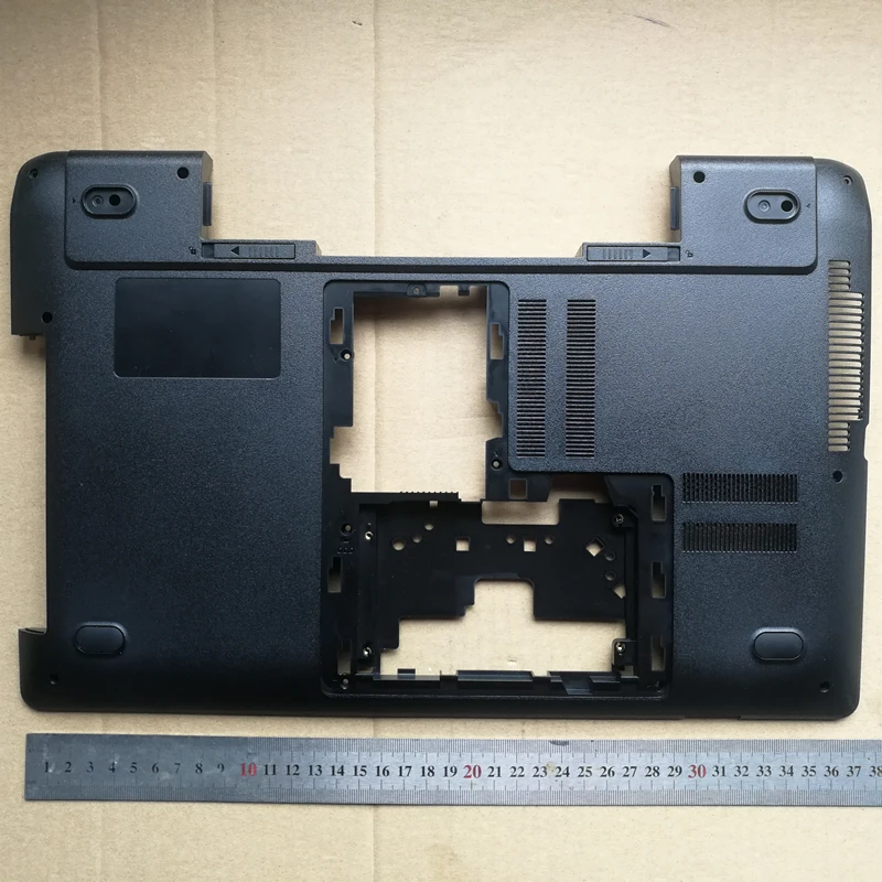 New laptop bottom case base cover for Samsung NP 370E5J 370B5J 371E5J BA98-00716A
New laptop bottom case base cover for Samsung NP 370E5J 370B5J 371E5J BA98-00716A