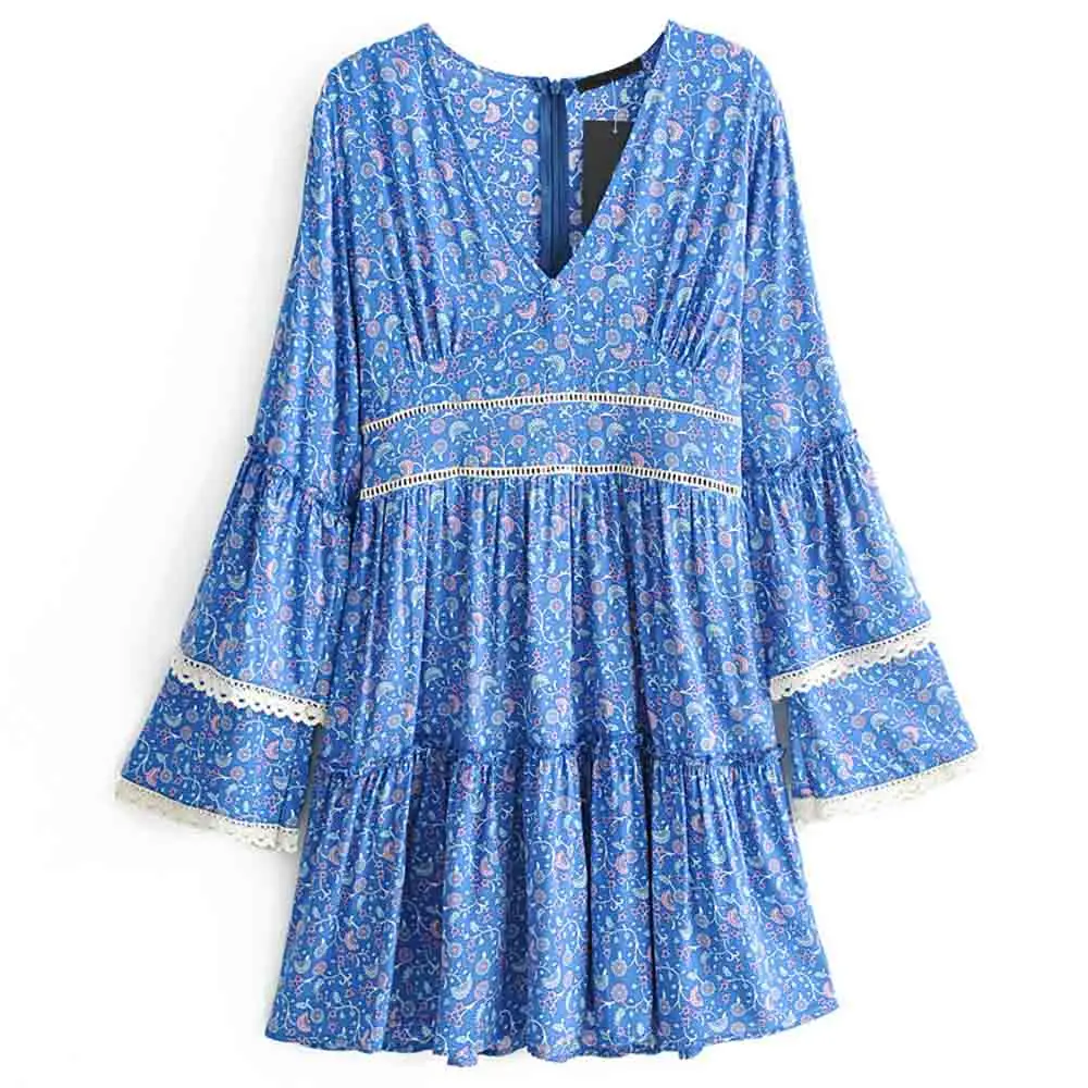 ANSFX Vintage Ethnic Bohemian Deep V-Neck Floral Print A-Line Blue Loose Dress Women Spliced Hollow Out Lace Flare Sleeve Dress
ANSFX Vintage Ethnic Bohemian Deep V-Neck Floral Print A-Line Blue Loose Dress Women Spliced Hollow Out Lace Flare Sleeve Dress