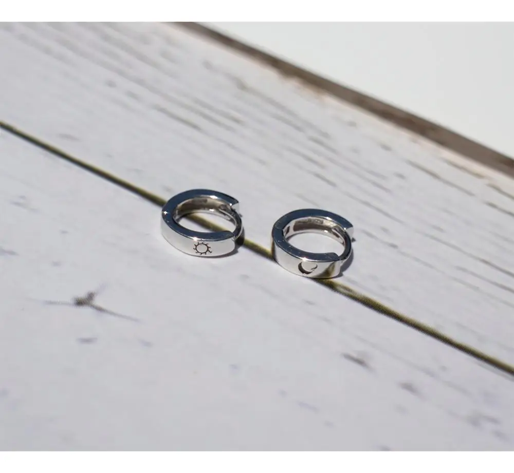 925 sterling silver earring fashion sun moon ear ring cold wind ear buckle ear bone wild simple men women boy girl ear jewelry
925 sterling silver earring fashion sun moon ear ring cold wind ear buckle ear bone wild simple men women boy girl ear jewelry