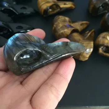 Natural labradorite carved raven skull Rock crystal animal statue for decoration
Natural labradorite carved raven skull Rock crystal animal statue for decoration