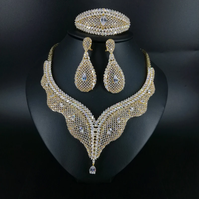 2019 NEW FASHION luxury CZ zircon necklace earring bracelet ring wedding bridal banquet dinnerdressing jewelry set promotion
2019 NEW FASHION luxury CZ zircon necklace earring bracelet ring wedding bridal banquet dinnerdressing jewelry set promotion