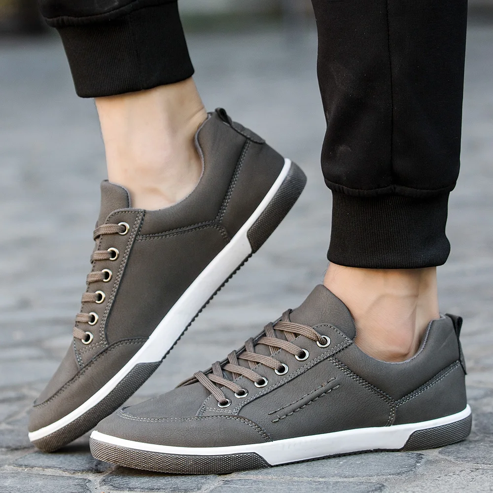 GOXPACER Spring Shoes Men PU British Style Casual Shoes Lacing Flat Heel Low Cut Fashion Sewing Men Casual Shoes Free Shipping
GOXPACER Spring Shoes Men PU British Style Casual Shoes Lacing Flat Heel Low Cut Fashion Sewing Men Casual Shoes Free Shipping