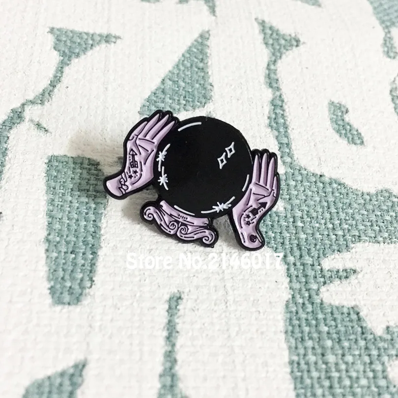 New Arrival 1'' Loll3 Spooky Halloween Pins and Brooch Magic Fortune Ball Enamel Pin Witch Lucky Lapel Badge
New Arrival 1'' Loll3 Spooky Halloween Pins and Brooch Magic Fortune Ball Enamel Pin Witch Lucky Lapel Badge