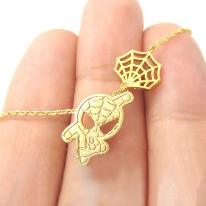 Daisies 1pc Fashion Gold Silver Spider Man and Web Shaped Charm Necklace Marvel Super Heroes For Women Jewelry collier femme
Daisies 1pc Fashion Gold Silver Spider Man and Web Shaped Charm Necklace Marvel Super Heroes For Women Jewelry collier femme