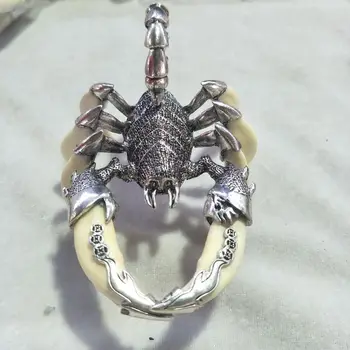 2019 China Teeth of Wolves Tibetan Silver Scorpion Pendant Decorate Statue Collection Toys Kids Gift
2019 China Teeth of Wolves Tibetan Silver Scorpion Pendant Decorate Statue Collection Toys Kids Gift