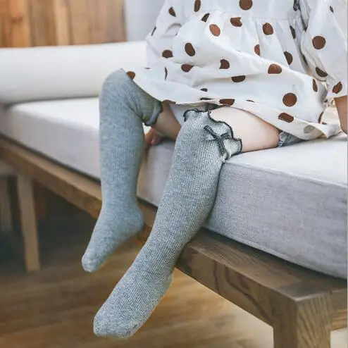 New spring and summer new children's tube girls socks piles of bows lace loose mouth baby socks
New spring and summer new children's tube girls socks piles of bows lace loose mouth baby socks