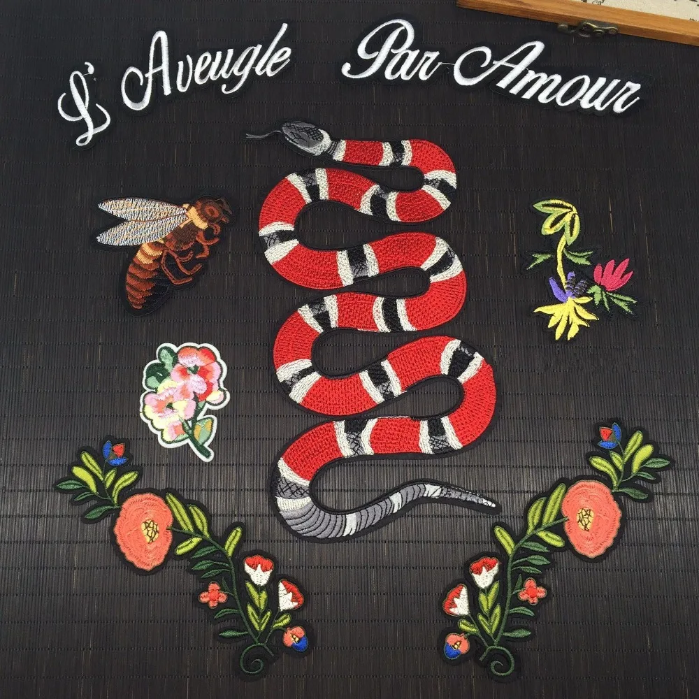 Bee snake flower applique patches vintage embroidered badge fabric patch Fashion clothing decoration accessories patch
Bee snake flower applique patches vintage embroidered badge fabric patch Fashion clothing decoration accessories patch