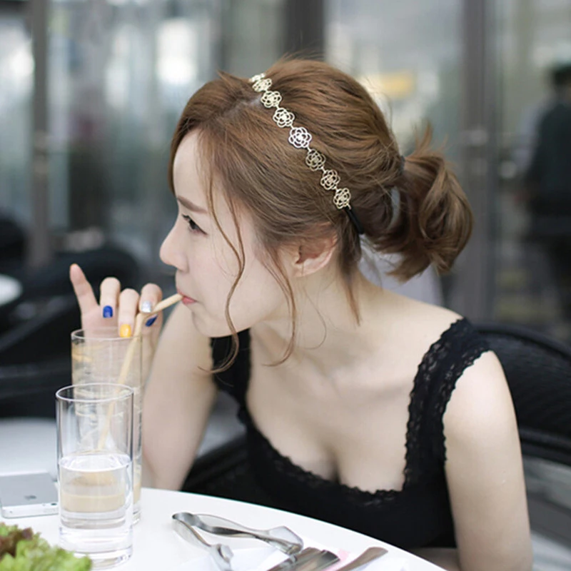 Fashion Rose Flower Hair Head Band Accessories Gold Color Hollow Out Rose Hair Jewelry Accessory Hairbands Gold Color For Women
Fashion Rose Flower Hair Head Band Accessories Gold Color Hollow Out Rose Hair Jewelry Accessory Hairbands Gold Color For Women