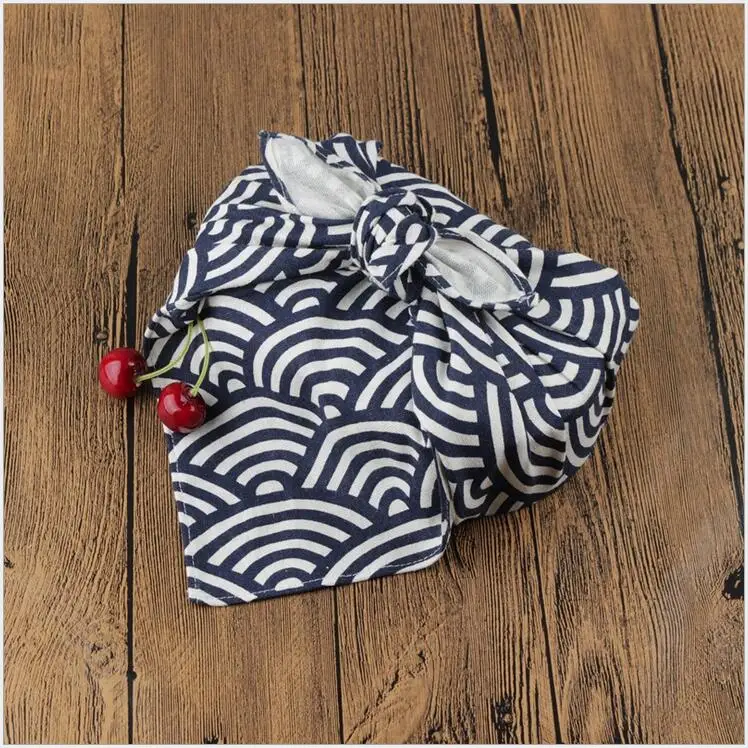 Japanese style table cloth cotton 100% / Furoshiki Japan classic Tradition Waves Clouds Grid printed 100cm / Many Uses
Japanese style table cloth cotton 100% / Furoshiki Japan classic Tradition Waves Clouds Grid printed 100cm / Many Uses