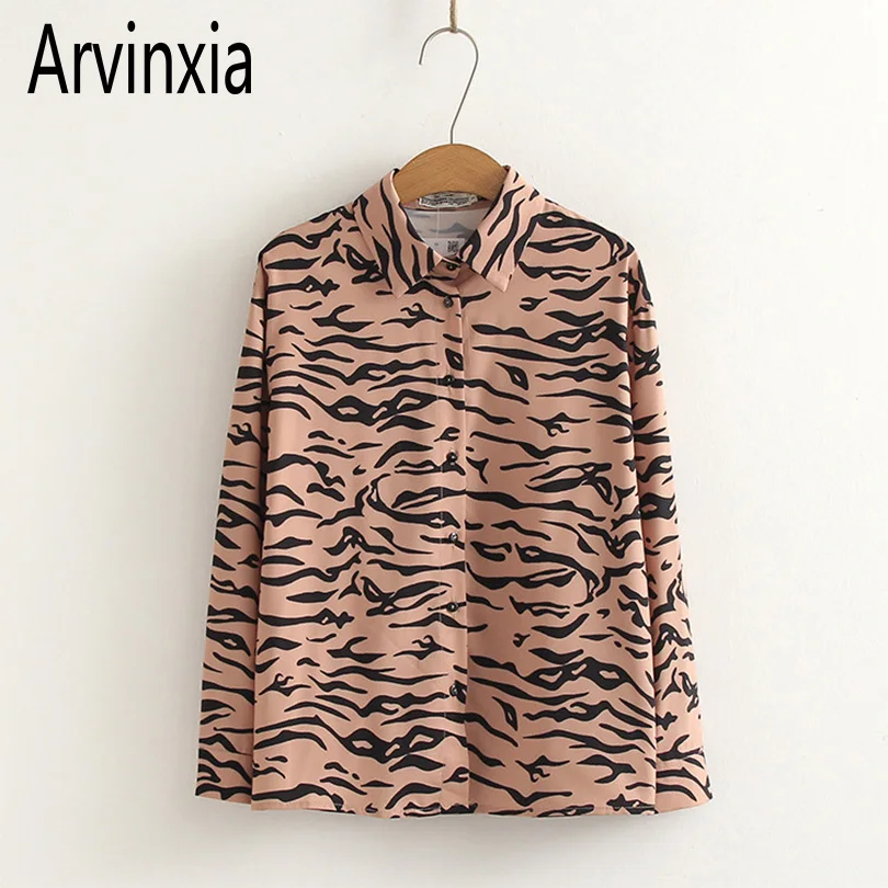 Arvinxia Casual Loose Leopard Printed Woman Shirts New Turn Down Collar Ladies Blouse Sexy Buttons Long Sleeves Shirt For Female
Arvinxia Casual Loose Leopard Printed Woman Shirts New Turn Down Collar Ladies Blouse Sexy Buttons Long Sleeves Shirt For Female