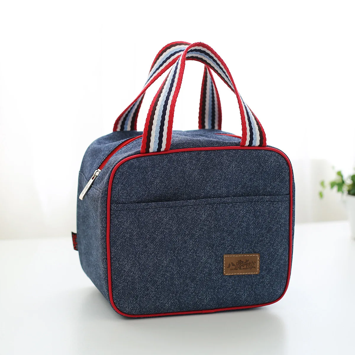 hig quality Cooler bag handbags denim insulation package portable small lunch box food storage nappy bag insulated should bags
hig quality Cooler bag handbags denim insulation package portable small lunch box food storage nappy bag insulated should bags