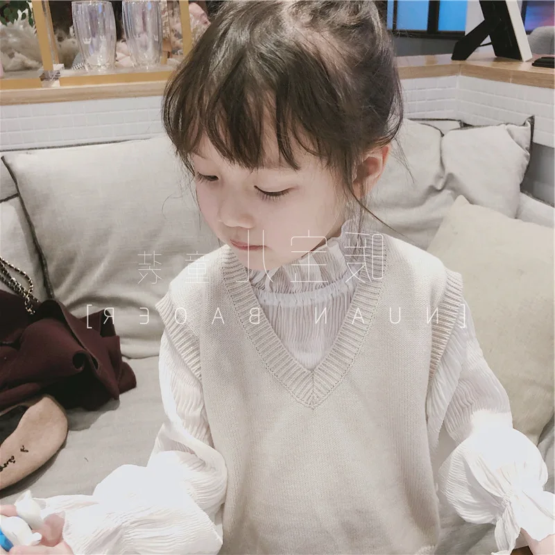 2019 Girls'Suit Sweater vest and chiffon sweater autumn dress new children's wear 2-7 years
2019 Girls'Suit Sweater vest and chiffon sweater autumn dress new children's wear 2-7 years