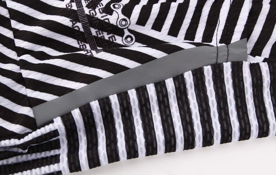 two-reflective-stripe-on-side-of-pocket