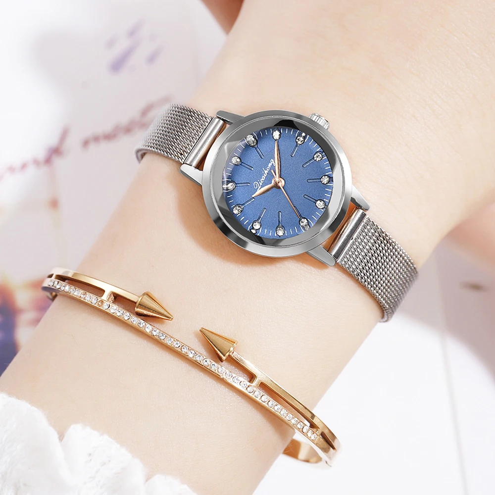 Korea Elegant Women Quartz Watch Rhinestone Silver Bracelet Clock Female Stainless Dress Alloy Watches Mesh Belt Geometric Gift
Korea Elegant Women Quartz Watch Rhinestone Silver Bracelet Clock Female Stainless Dress Alloy Watches Mesh Belt Geometric Gift