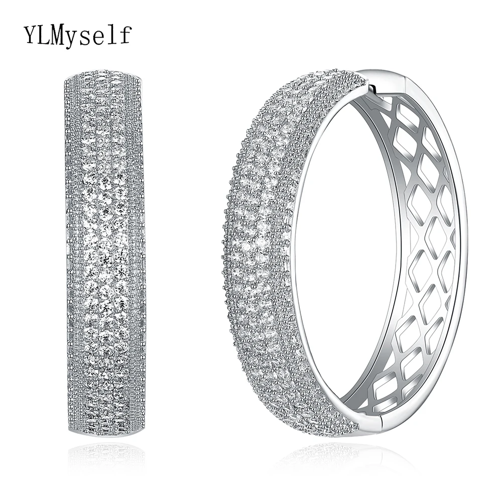 Hot sale Luxury 40mm diameter big hoop earrings jewelry statement jewellery top quality female large circle earring
Hot sale Luxury 40mm diameter big hoop earrings jewelry statement jewellery top quality female large circle earring