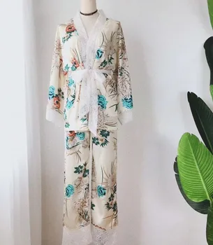 2019 New Spring and Autumn Women's Printing Lace Silk Pajama Three Piece Pants Set Sleepwear Ladies Home Clothes Night Suits
2019 New Spring and Autumn Women's Printing Lace Silk Pajama Three Piece Pants Set Sleepwear Ladies Home Clothes Night Suits