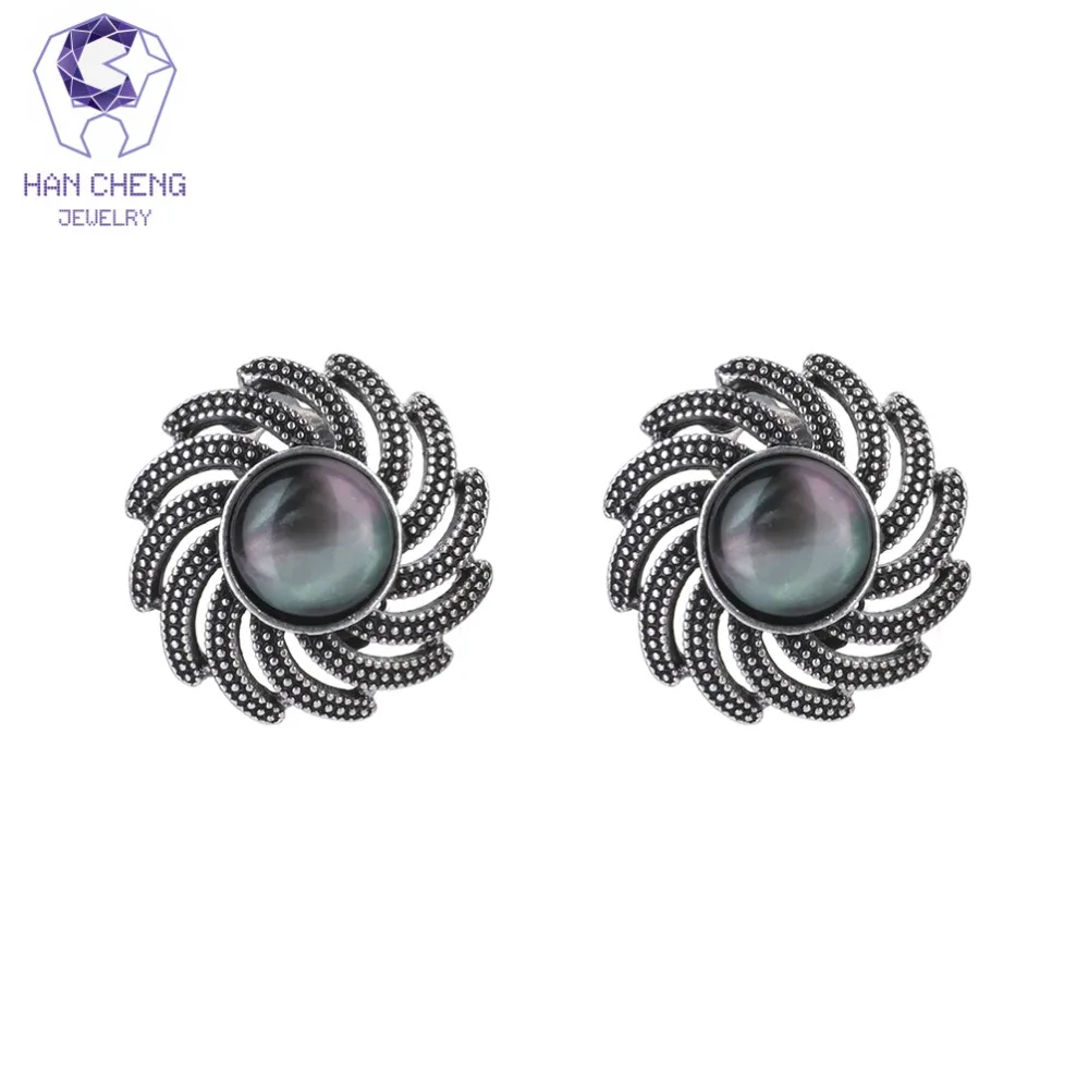 HanCheng New Fashion Metal Wheel Abalone Fire Opal Vintage Clip Earrings For Women Jewelry Antique Silver Plated bijoux brincos
HanCheng New Fashion Metal Wheel Abalone Fire Opal Vintage Clip Earrings For Women Jewelry Antique Silver Plated bijoux brincos