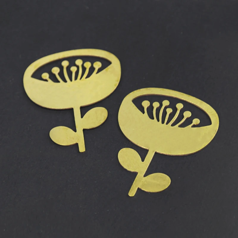 Made to Order- Handmade Jewelry Making Supplies Pendant Laser Cut Raw Brass Flower Charm For DIY Necklace Earring Brooch RD260
Made to Order- Handmade Jewelry Making Supplies Pendant Laser Cut Raw Brass Flower Charm For DIY Necklace Earring Brooch RD260
