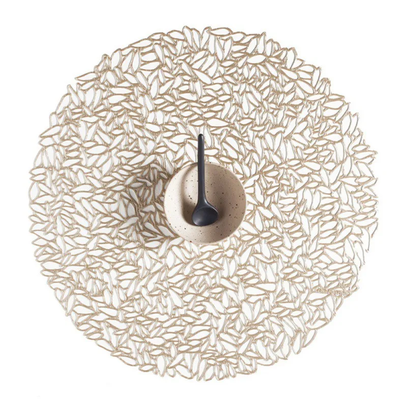 New Mantel Individual PVC Insulated Placemat Creative Hollow Sunflower Placemat Household Table Decoration
New Mantel Individual PVC Insulated Placemat Creative Hollow Sunflower Placemat Household Table Decoration