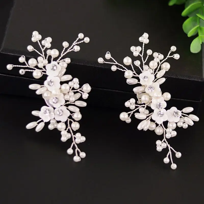 Elegant DIY High Heel Charms Decoration Shoe Clip Simulated Pearl Floral Beads Women Shoes Clips Buckle Fashion Clothing Sandals
Elegant DIY High Heel Charms Decoration Shoe Clip Simulated Pearl Floral Beads Women Shoes Clips Buckle Fashion Clothing Sandals