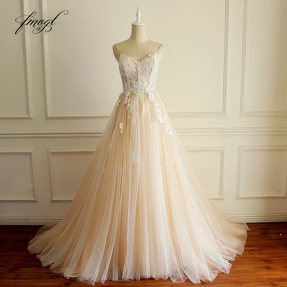 Fmogl Sexy Backless Sweetheart Lace A Line Wedding Dresses 2019 Appliques Pearls Bride dress Robe De Mariage Plus Size
Fmogl Sexy Backless Sweetheart Lace A Line Wedding Dresses 2019 Appliques Pearls Bride dress Robe De Mariage Plus Size