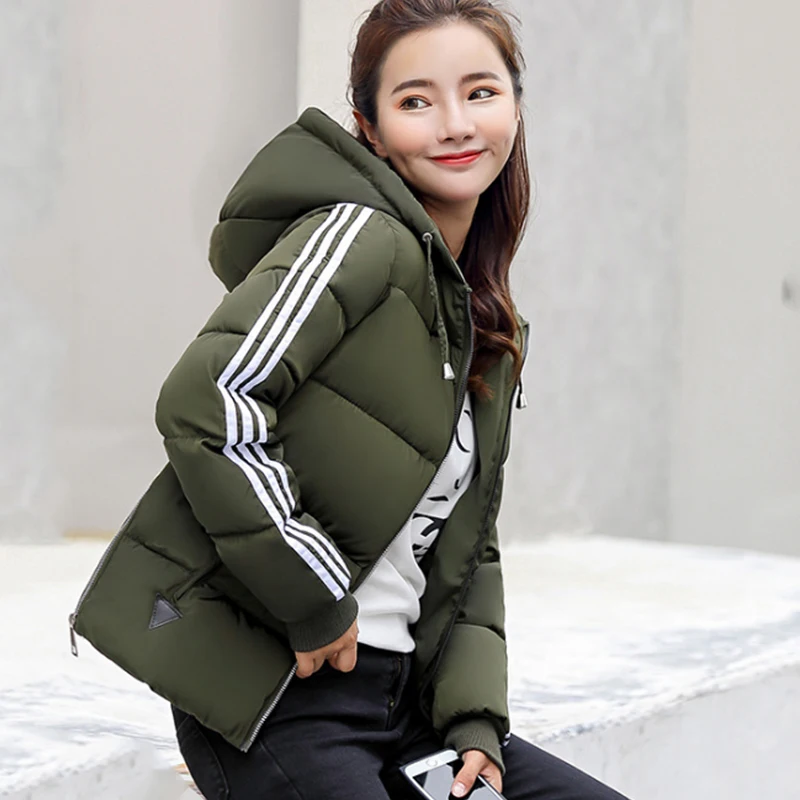 Fashion Green Color Thick Korean Style Winter Coats Ladies Short Wadded Jackets 2019 Women Warm Outwear Hood Female Clothing
Fashion Green Color Thick Korean Style Winter Coats Ladies Short Wadded Jackets 2019 Women Warm Outwear Hood Female Clothing