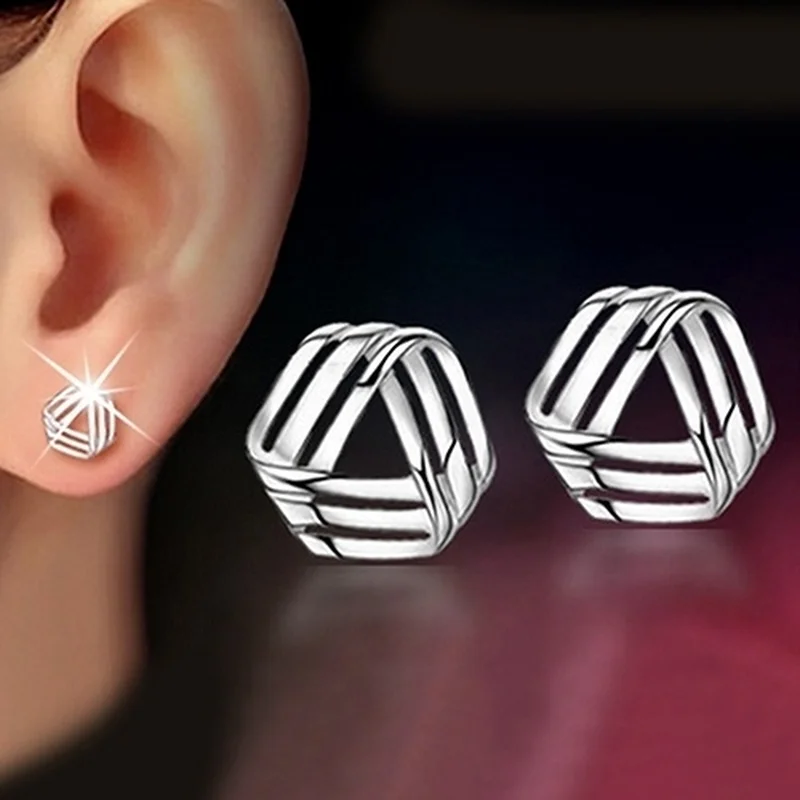Attractive and Charming Wedding Engagement Jewelry Triangle Streamlined Silver Plated Ear Wedding Earrings
Attractive and Charming Wedding Engagement Jewelry Triangle Streamlined Silver Plated Ear Wedding Earrings
