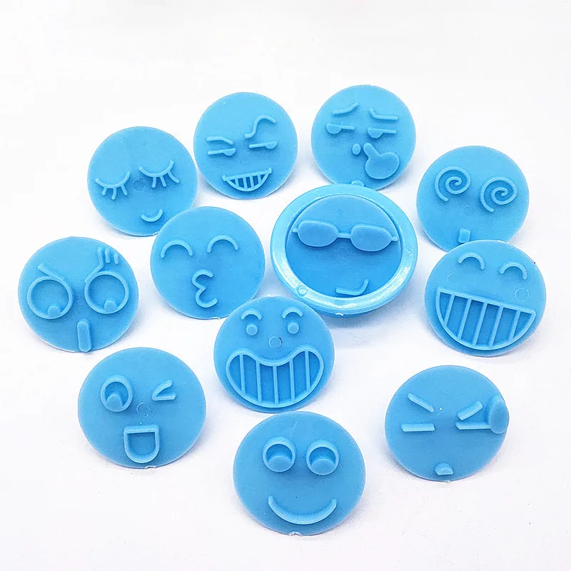 13PCSSet Cute Expression Biscuit Cutting Mould Plastic Baking Cutter DIY Cookie Fondant Molds Chocolate Fudge Decorating Tools 3