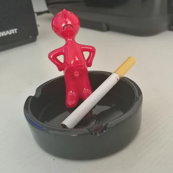 Decorative Covered Ashtray for car Gadget Portable Resin Funny Ashtray Home Office Bar Accessories Figurines smokeless Red
Decorative Covered Ashtray for car Gadget Portable Resin Funny Ashtray Home Office Bar Accessories Figurines smokeless Red