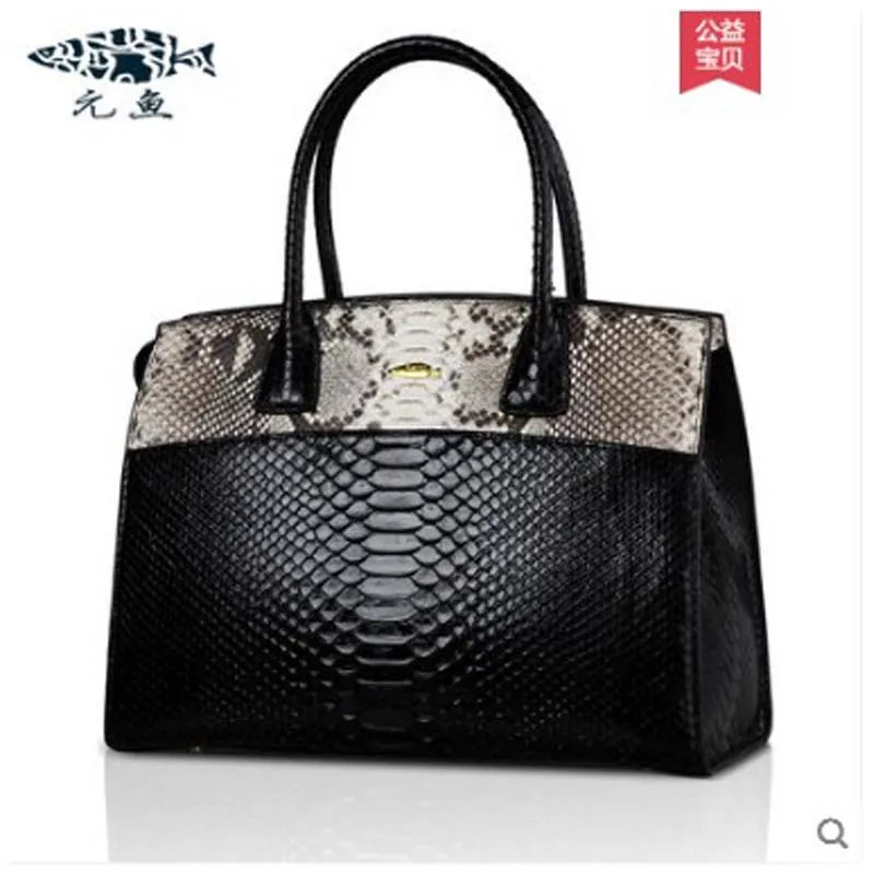 yuanyu New python skin Leather lady bag handbag large capacity snakeskin pattern bag European and American fashion bag
yuanyu New python skin Leather lady bag handbag large capacity snakeskin pattern bag European and American fashion bag