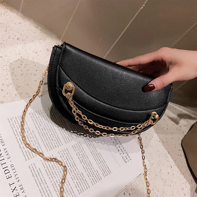 2019 Women Messenger Bag White Black Ladies Small Lock Chain Mini Crossbody Shoulder Bags for Female Fashion Messenger Girls Bag
2019 Women Messenger Bag White Black Ladies Small Lock Chain Mini Crossbody Shoulder Bags for Female Fashion Messenger Girls Bag