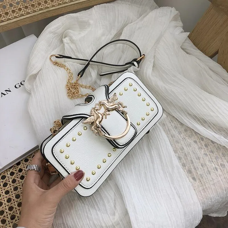 Fashion Unicorn Metal Buckle Rivets Mulit-layers Flap Mujer Purse Women Crossbody Bag 2019 Female Shoulderbag Bolsa Sac #1502
Fashion Unicorn Metal Buckle Rivets Mulit-layers Flap Mujer Purse Women Crossbody Bag 2019 Female Shoulderbag Bolsa Sac #1502