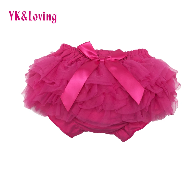 Image Bebe PP Shorts Cute Baby Girls Short Pants Cotton Layers Chiffon Ruffled Newborn Bloomer Solid Color Shorts Kids Diaper Covers