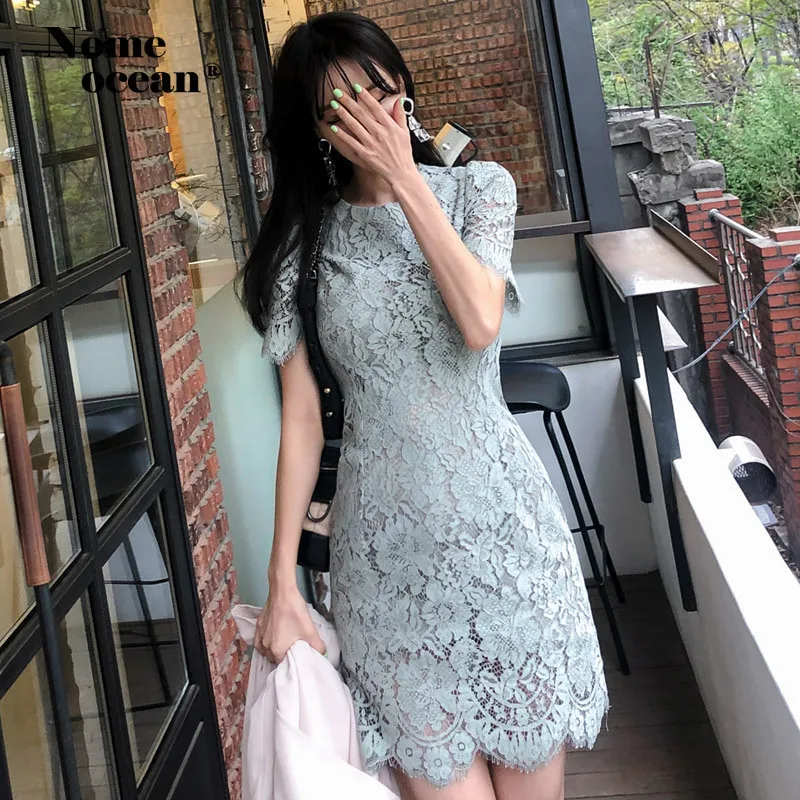 Embroidered Lace Dress O-neck Elegant Short Sleeve Dress Solid Color Formal OL Lace Dresses 2019 Summer Brand Dresses M19051410
Embroidered Lace Dress O-neck Elegant Short Sleeve Dress Solid Color Formal OL Lace Dresses 2019 Summer Brand Dresses M19051410