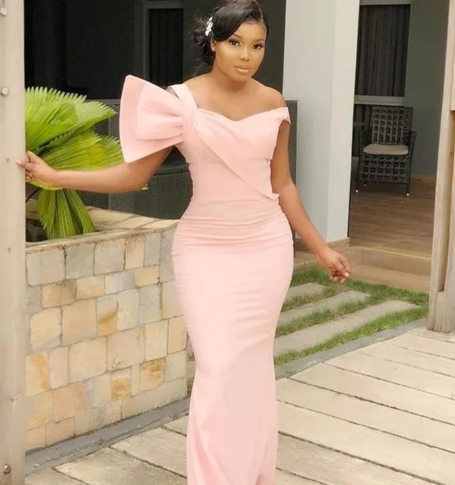 2019 Latest African Mermaid Pink Long Bridesmaid Dress Sweetheart With Bow Off the Shoulder Floo Length Wedding Guest Gowns
2019 Latest African Mermaid Pink Long Bridesmaid Dress Sweetheart With Bow Off the Shoulder Floo Length Wedding Guest Gowns