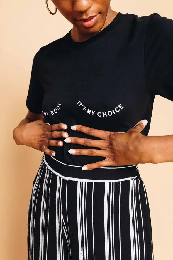 it's my body it's my choice Black T-Shirt High Quality Cotton Vintage Tops Funny Summer Slogan 90S Graphic Hip-Hop Camisetas
it's my body it's my choice Black T-Shirt High Quality Cotton Vintage Tops Funny Summer Slogan 90S Graphic Hip-Hop Camisetas