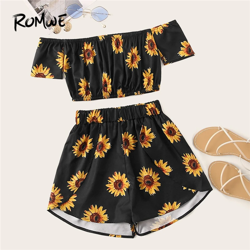 

ROMWE Black Floral Print Crop Top With Wide Leg Shorts Women Summer Off the Shoulder Short Sleeve Boho Two-Piece Co-ords