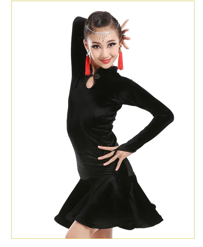 Children's Latin dress girl's gold velvet Latin dance suit training suit match suit
Children's Latin dress girl's gold velvet Latin dance suit training suit match suit